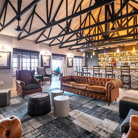 Gondwana Etosha Safari Lodge Okaukuejo Kültér fotó